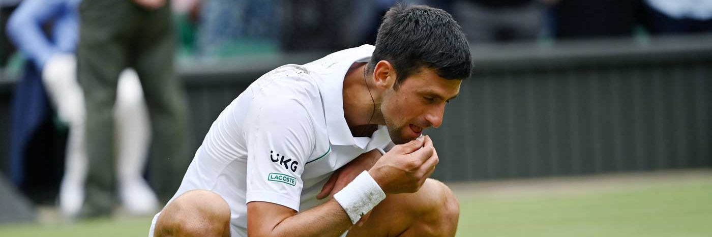 Djokovic all’Australian Open senza vaccino: lunedì la decisione del tribunale