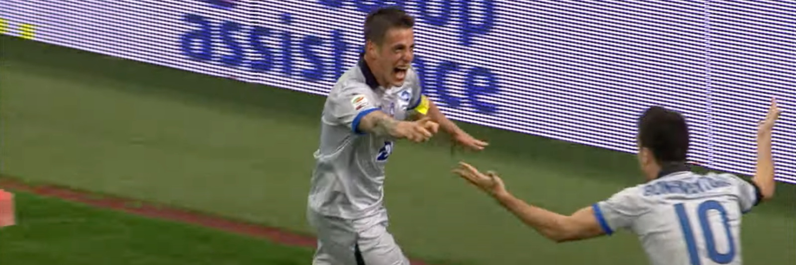 Quando El Tanque Denis stese l’Inter a San Siro con una tripletta (VIDEO)
