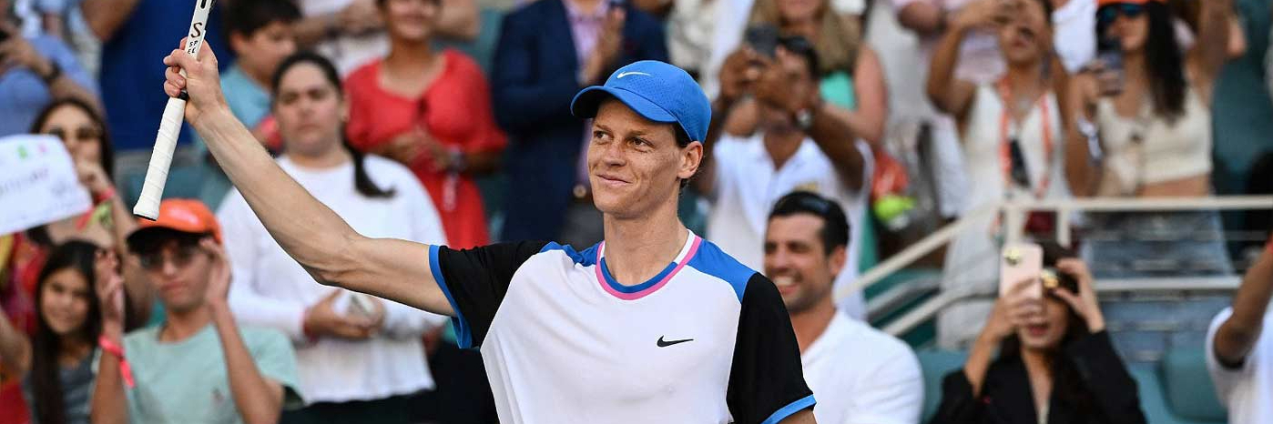 Jannik Sinner vince anche fuori dal campo, ora al lavoro per il 2025